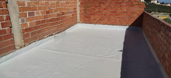 Impermeabilización terraza con lámina de PVC